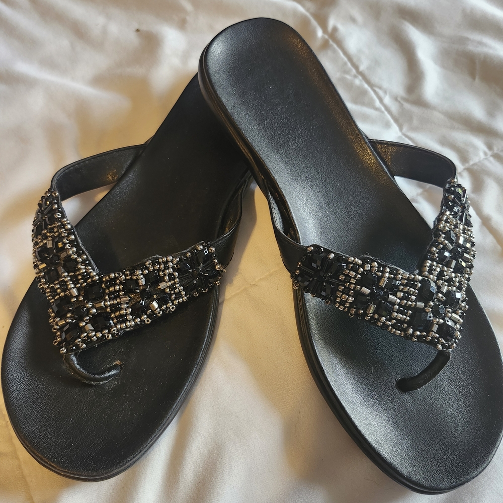 Kenneth Cole Reaction Black Embellished Sandals